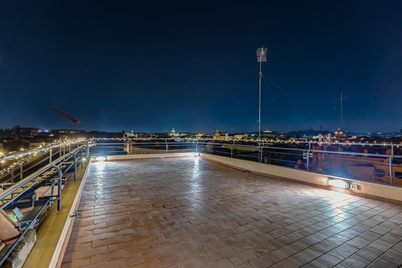 Vivilo Trevi - Luxury Experience - Private Jacuzzi On Terrace - Insane View Gasthof Rom
